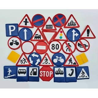 Комплект "Дорожных знаков" для изучения ПДД (32 шт. на подставке)